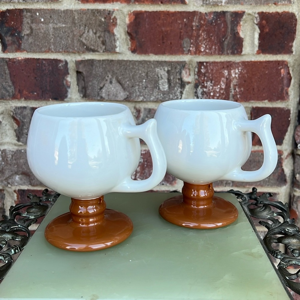 Hall Pedestal Pottery Mugs